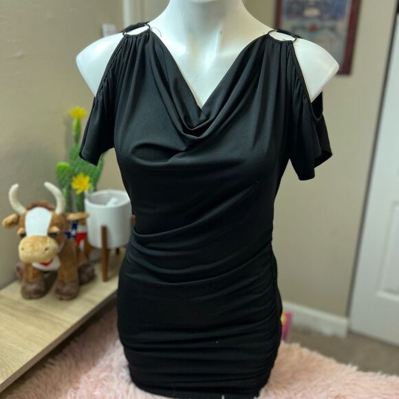 Black mini dress - Picture 2 of 8